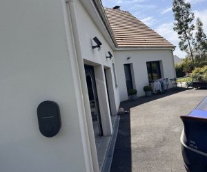 wp-content/uploads/2026/09/TR__AMIVELEC_Photos_installation_de_borne_de_recharge-rotated.jpeg