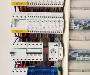 wp-content/uploads/2026/09/TR__AMIVELEC_Photos_remise_au_norme_tableau_electrique-5.jpg